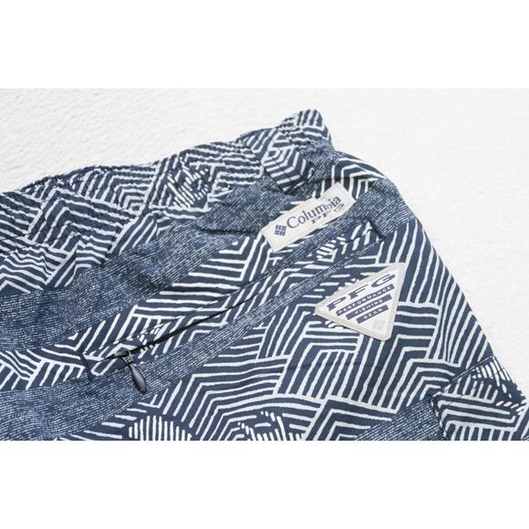 Columbia PFG Swim Trunks Omni-Shade Fishing Shorts Tribal 6" INS Mens Size Large - Picture 1 of 7